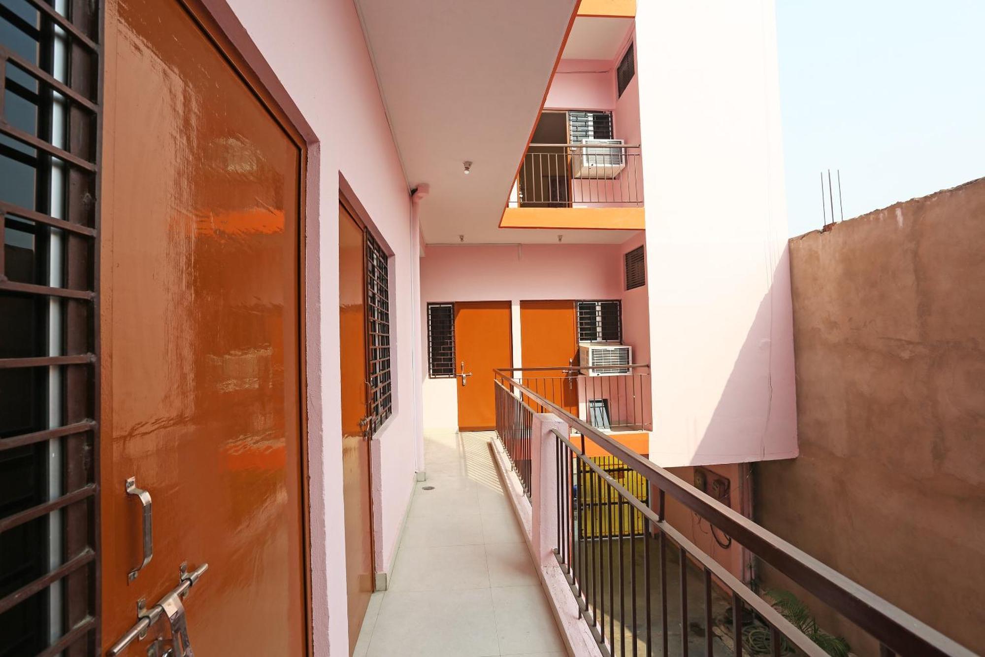 Hotel O Shree Shree Guest House Rāmnagar Eksteriør bilde
